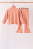 Coral scallped zipper active set
